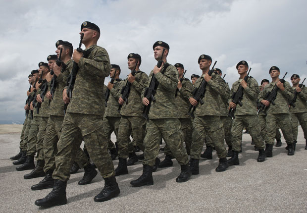 Хрватска спремна да обучава „војску Косова”